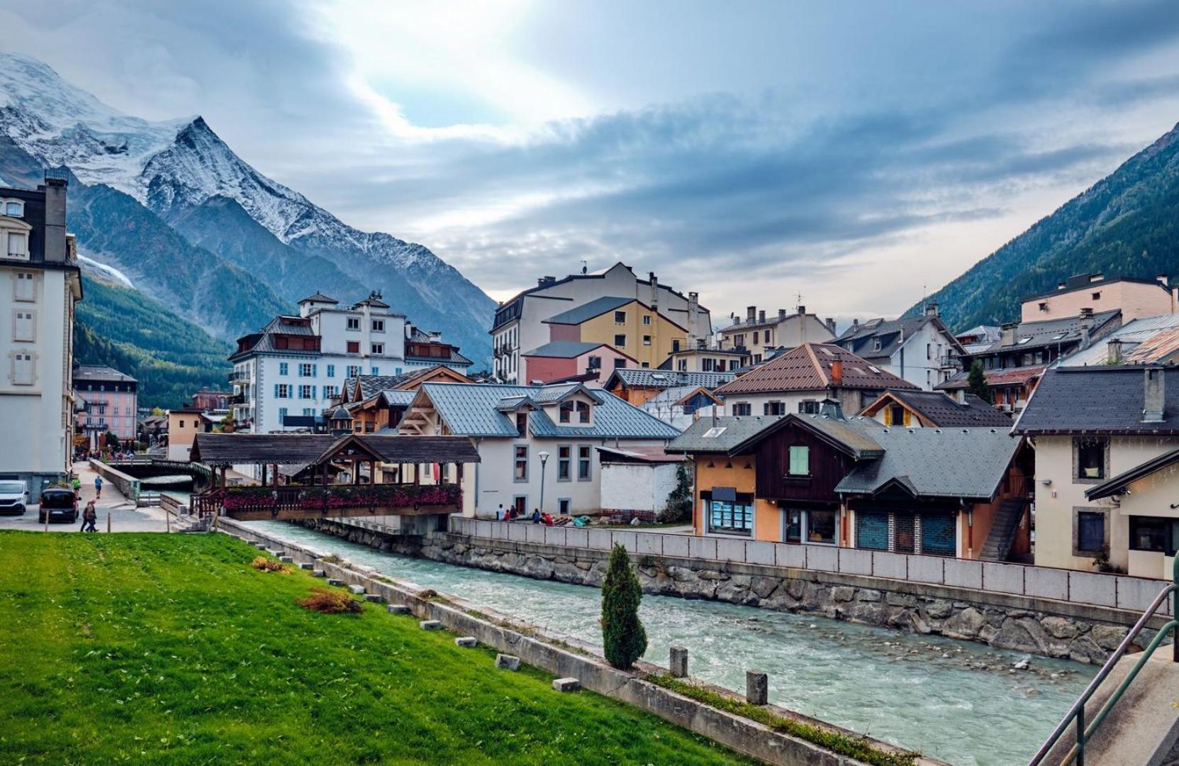Apartment Le Pied Du Brevent - Walk To Ski Lift, Chamonix Getaway Exterior photo