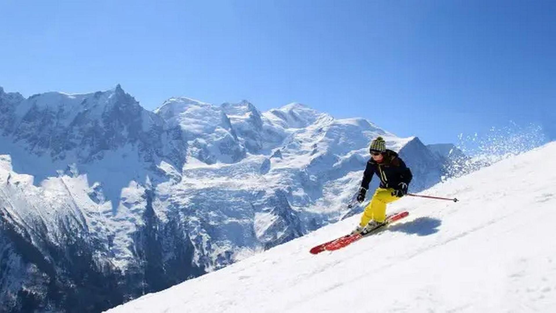 Apartment Le Pied Du Brevent - Walk To Ski Lift, Chamonix Getaway Exterior photo